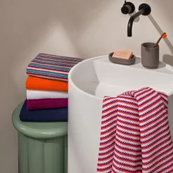 Bliss Duschtuch 67X140 cm(berry/orange)