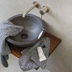 Brooklyn Duschtuch 80X150 cm(nature/deep sea)