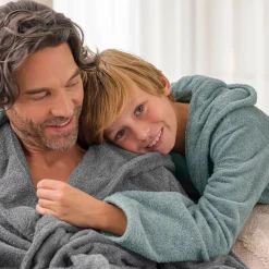 Superwuschel Bademantel mit Kapuze rot(ruby)